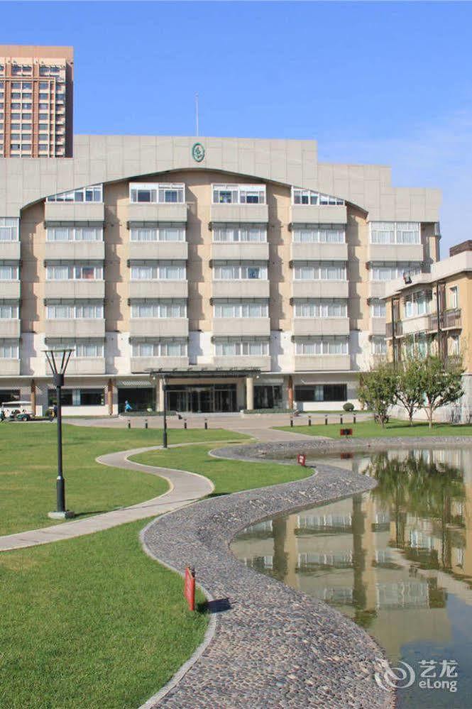 Green Park Hotel Tianjin Binhai  Екстер'єр фото